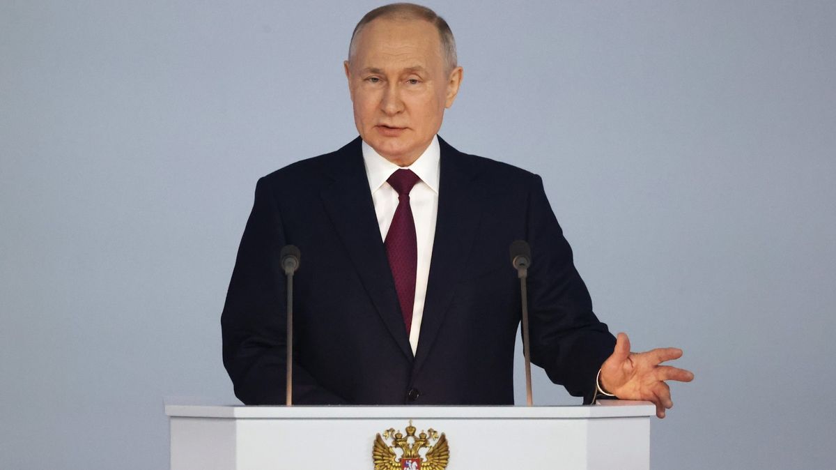 Komentovaný on-line: Putin pozastavil účast na smlouvě o jaderných zbraních